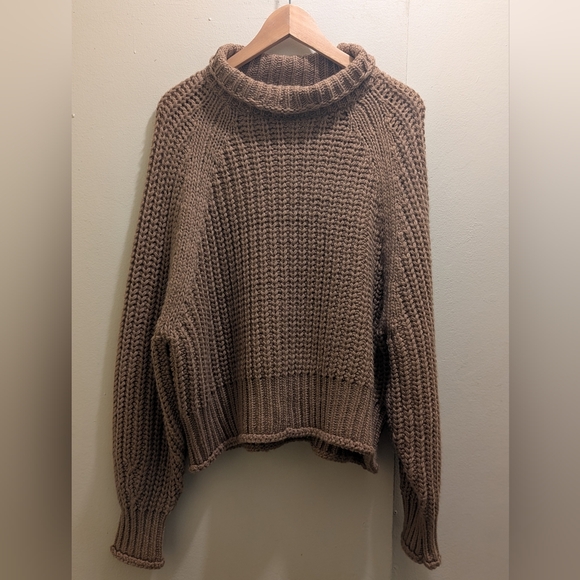 H&M Ribbed Polo-Neck Jumper Elegant Drop Shoulder Beige Turtleneck Sweater- L - Picture 2 of 11